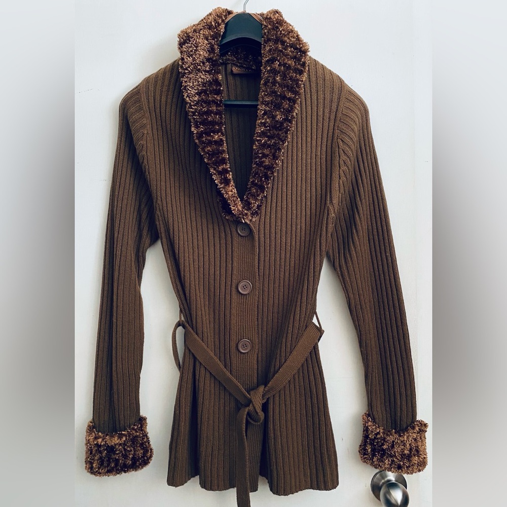 Brown Cardigan Sweater Long,Faux Fur, Belt, Size L
New condition without tags
